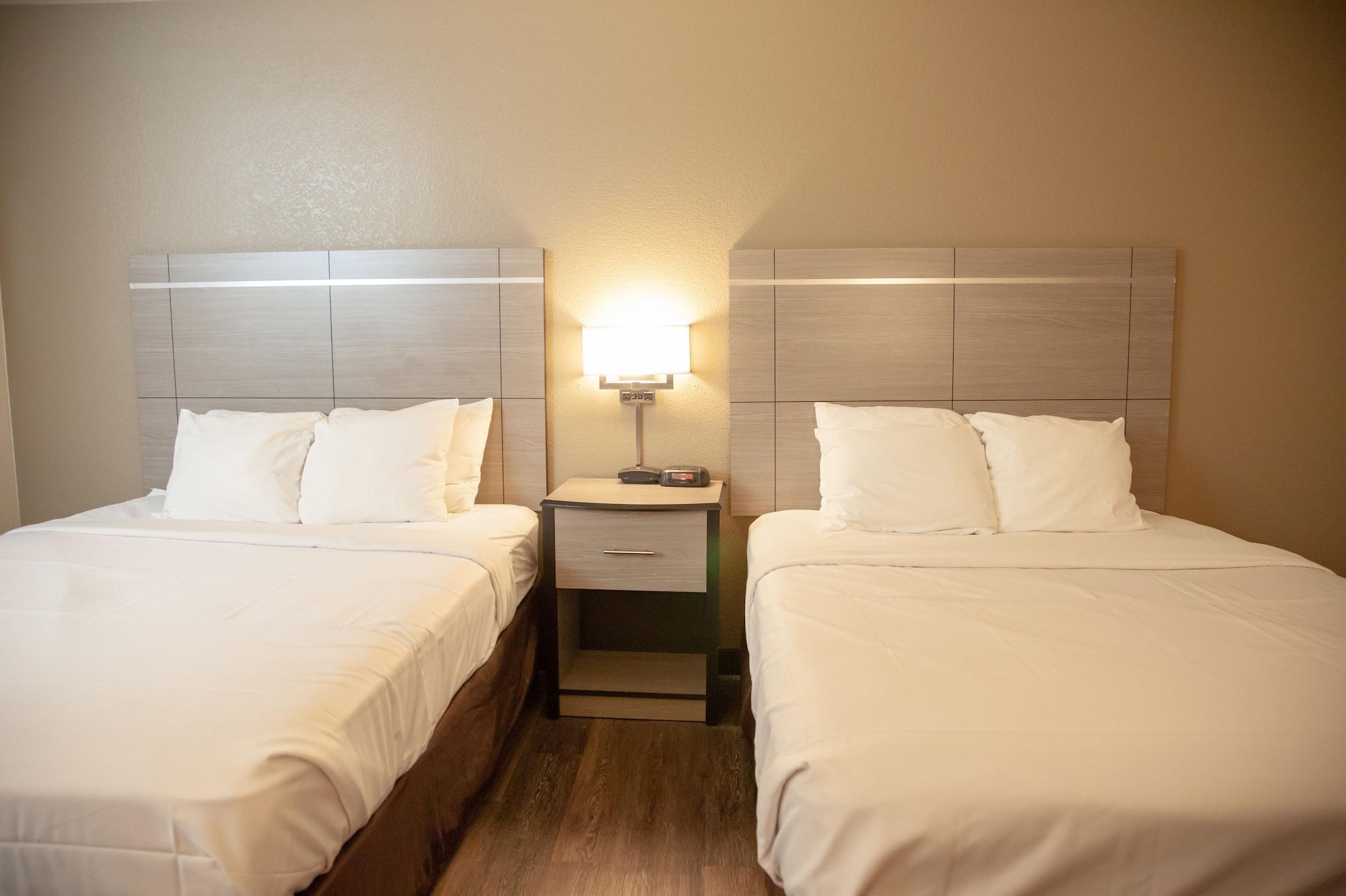 Econo Lodge Pueblo Buitenkant foto