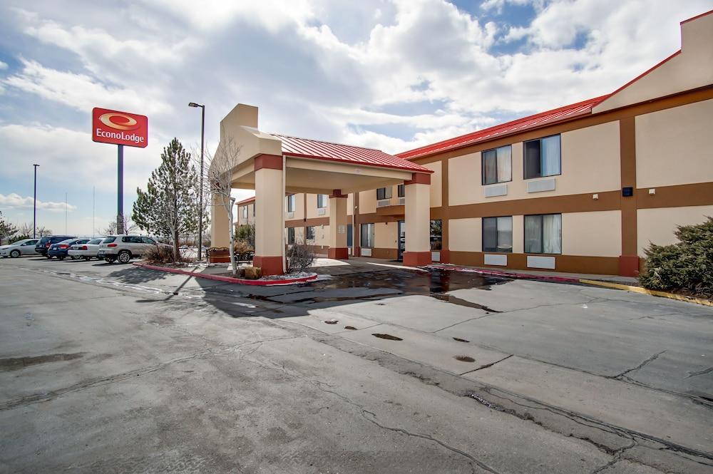 Econo Lodge Pueblo Buitenkant foto